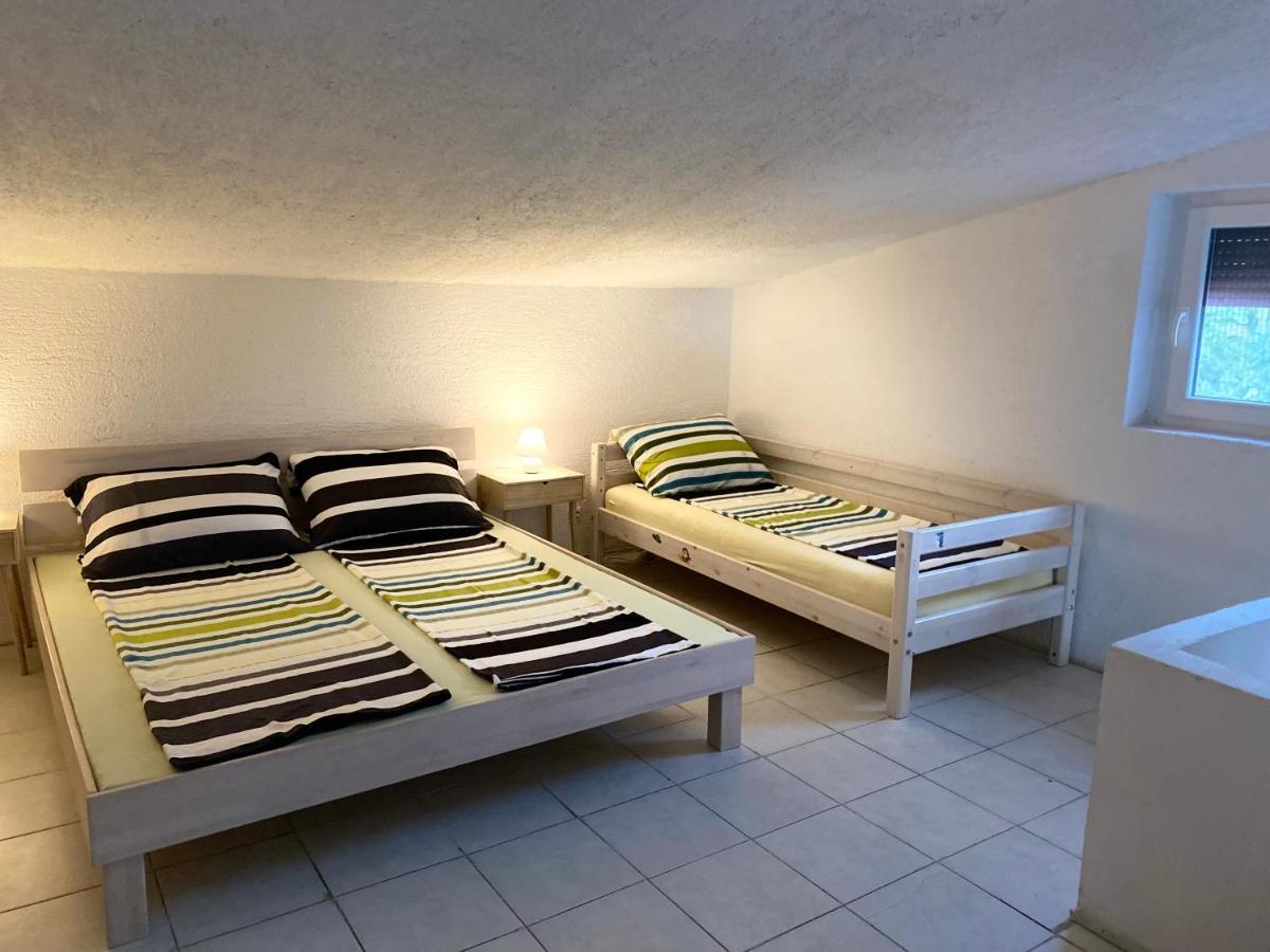 Apartments Stara Baška Eksteriør billede