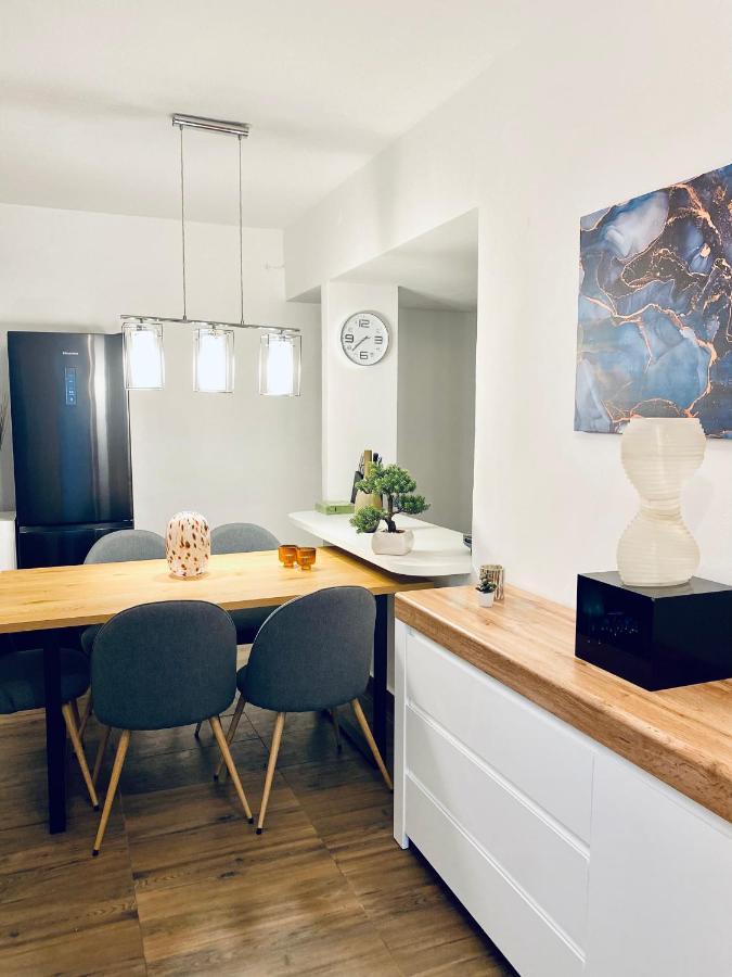Apartments Stara Baška Eksteriør billede