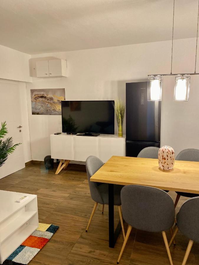 Apartments Stara Baška Eksteriør billede