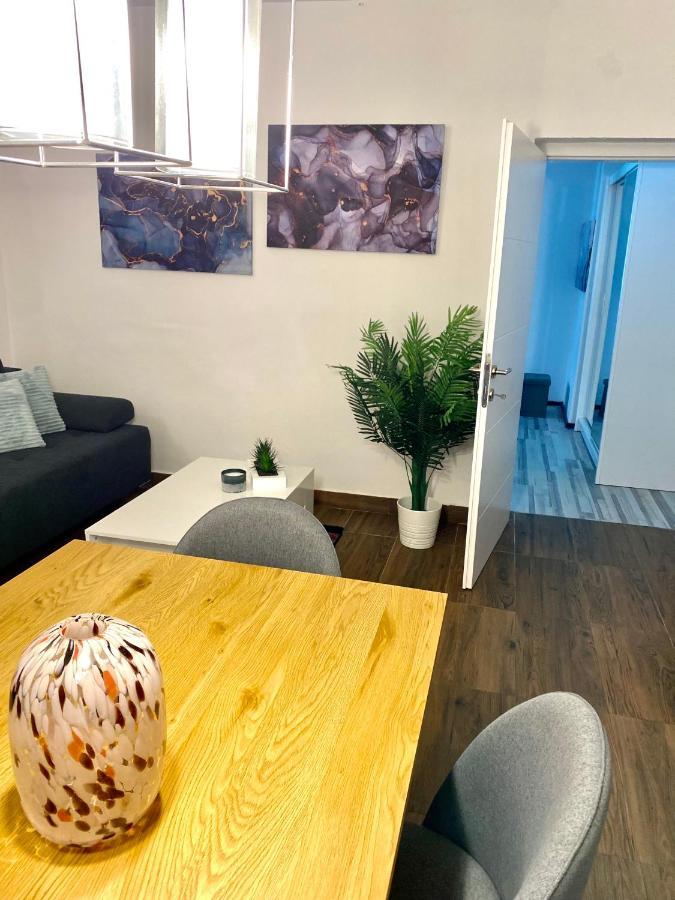 Apartments Stara Baška Eksteriør billede