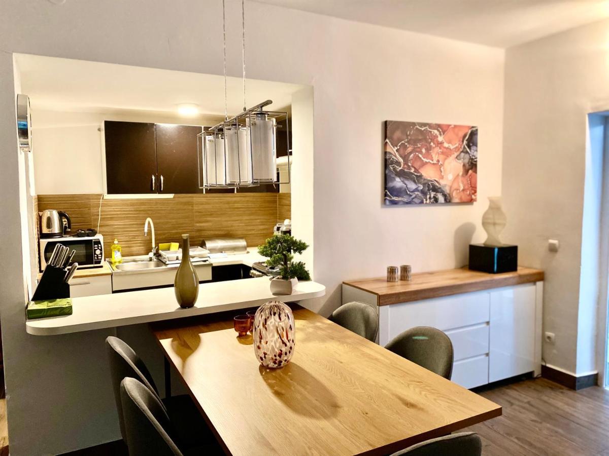 Apartments Stara Baška Eksteriør billede