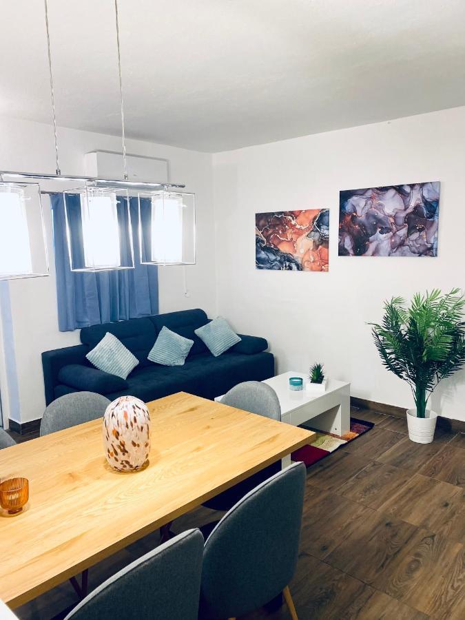 Apartments Stara Baška Eksteriør billede
