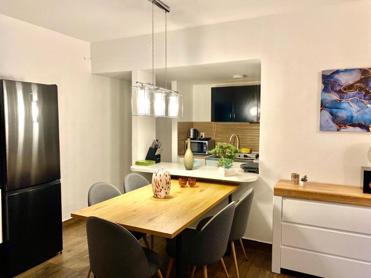 Apartments Stara Baška Eksteriør billede