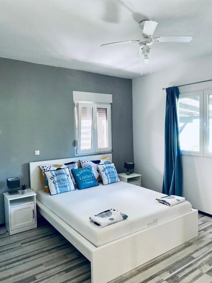 Apartments Stara Baška Eksteriør billede