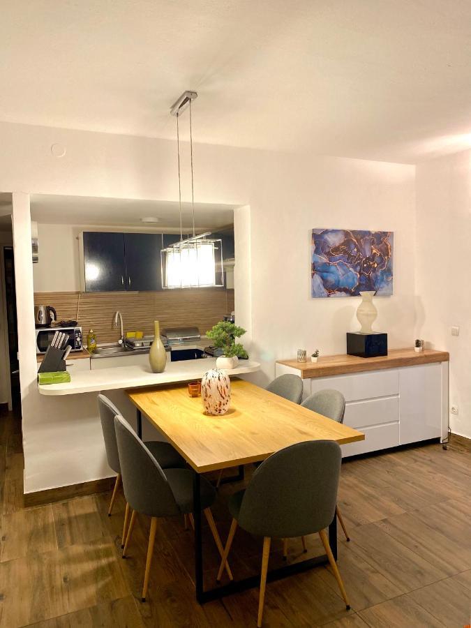 Apartments Stara Baška Eksteriør billede